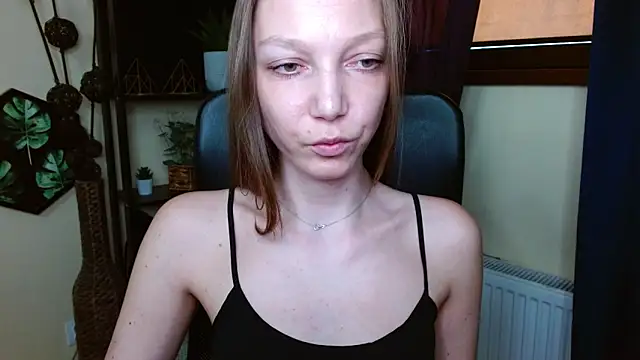 EmillyPlay's Live XXX Chat