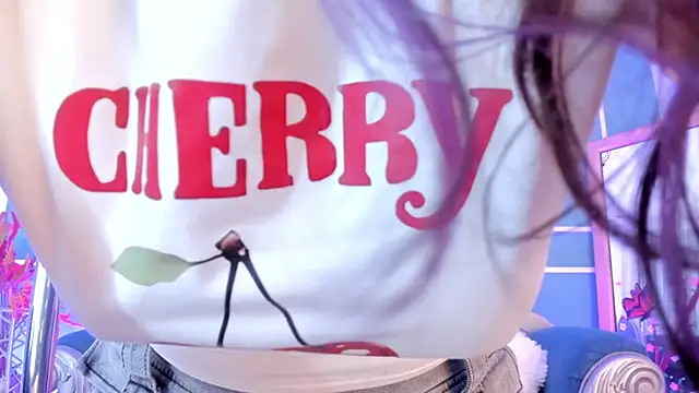 Chat XXX en directo de TaraTaylorr