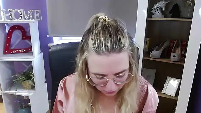 Zoey_Erotic Chat XXX in diretta