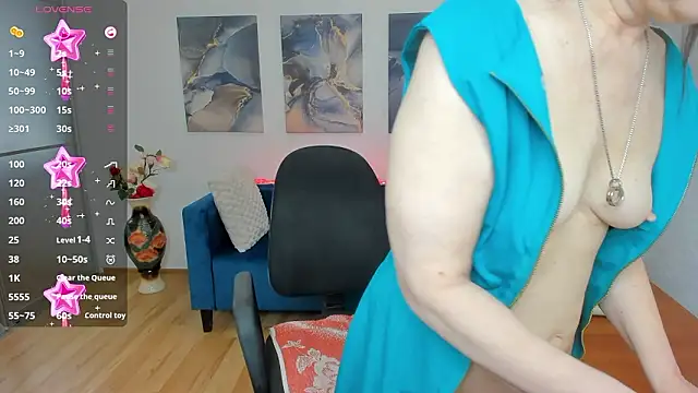 Вебкам-шоу Erica_Edmonton