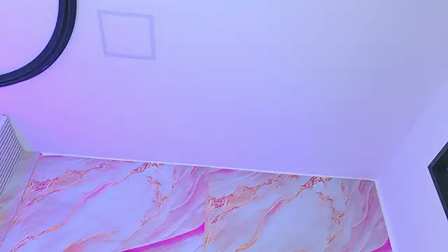 emmacurvyのライブXXXチャット