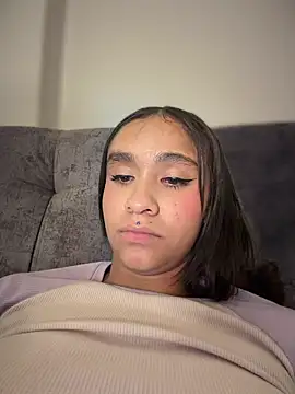 Isabella-Teen Live XXX-chat