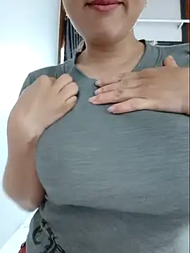 Shine_Mai Webcam show