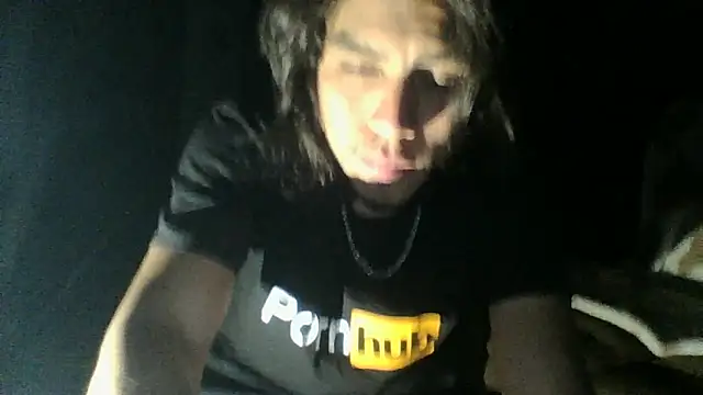 AlexAlejandro13 即時 XXX 聊天