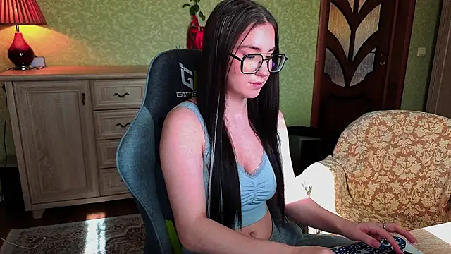 دردشة AnneAverry الجنسية المباشرة