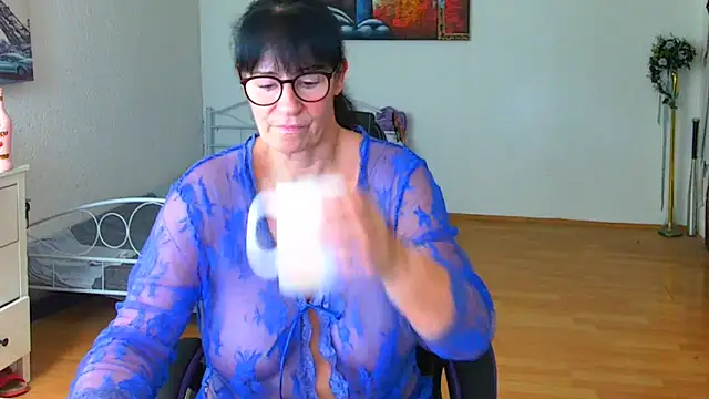 Chat +18 de Sylly ao vivo