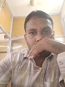 adicma123 即時 XXX 聊天