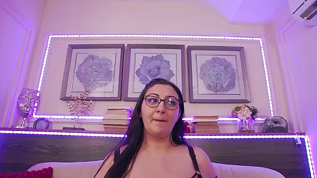 BustyEva_ Chat XXX in diretta