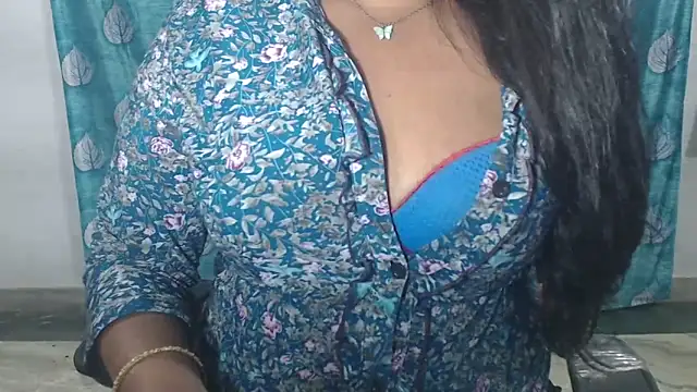 Sophia_your's Live XXX Chat