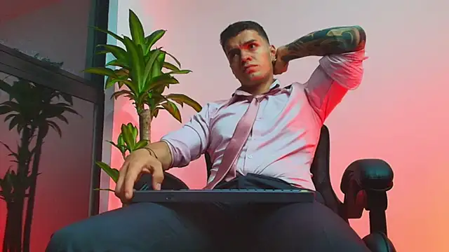 ALPHA_DOMINUS_ Live XXX Chat