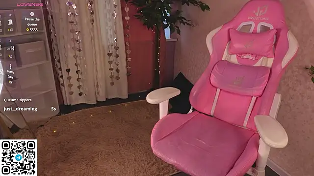 Lori_Bllossom's Webcam Show