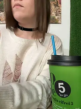 CrazyToriのライブXXXチャット