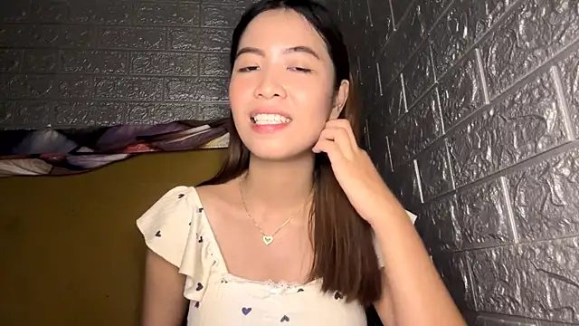 Chat +18 de EunaBarretto ao vivo