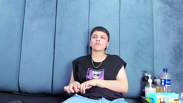 Megan_Thompson_: απευθείας συνομιλία ΧΧΧ