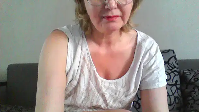 IrynaMolbertx: онлайн-секс-чат