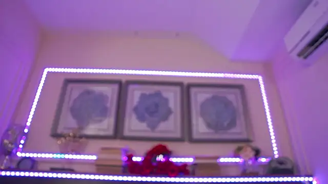 BustyEva_ Pertunjukan Webcam