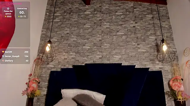 Emily_Brown18 Adlı Modelin Canlı XXX Sohbeti