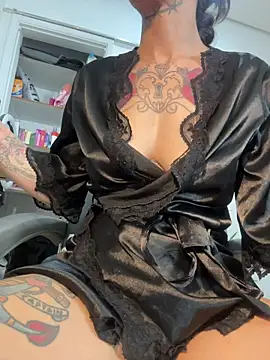 Show de Nikatsu na webcam