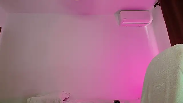 liselorexx Adlı Modelin Web Kamerası Şovu