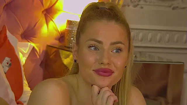 MisshaNight Adlı Modelin Web Kamerası Şovu