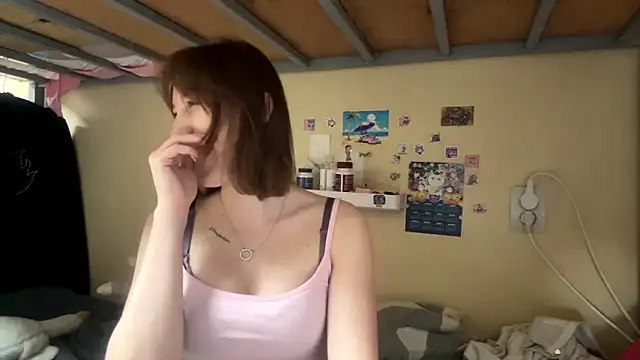 AquilineOritesのライブXXXチャット