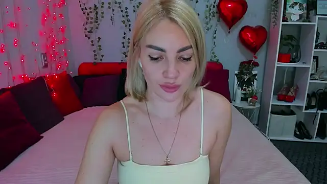 Chat XXX en directo de LunaBellucci