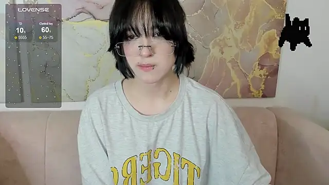 fiamoory 现场XXX聊天