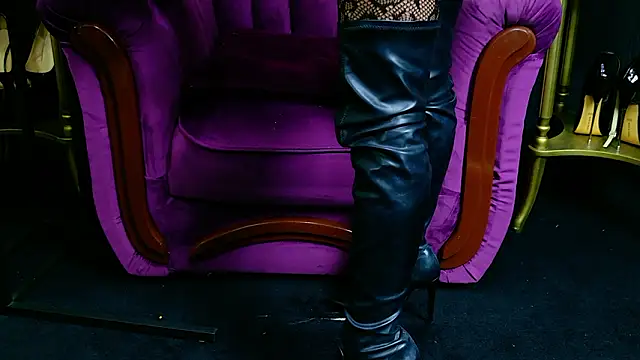 VivianReeve live XXX chat