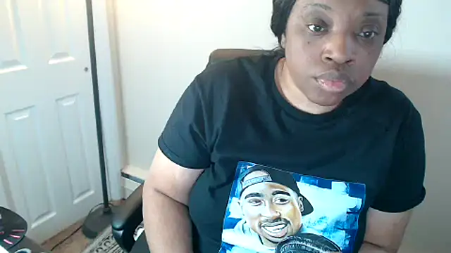 Sexymona1218 现场XXX聊天