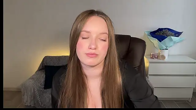 EvaMaddison 现场XXX聊天