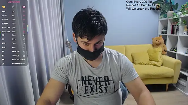 Show modela Tomguys na web-kameri