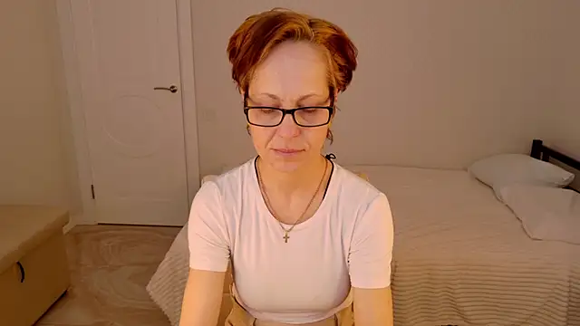 LioraWeiss Chat XXX live