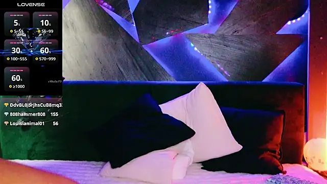 ElyaQuinnのライブXXXチャット