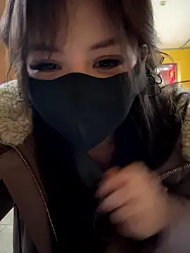 Carlin-yiyi 在線直播表演