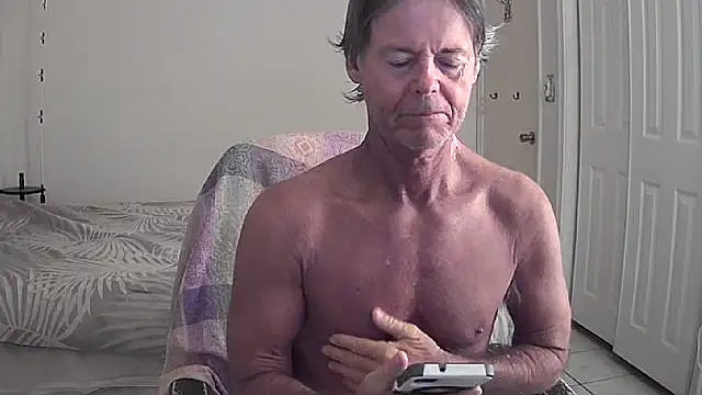 nakeedcowboi65's Live XXX Chat