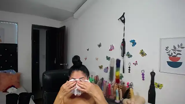 mature_bigboobs10's Live XXX Chat