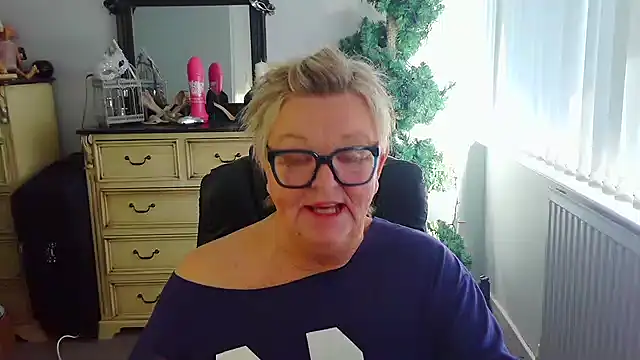 BridgetBlueEyesn Live XXX chat