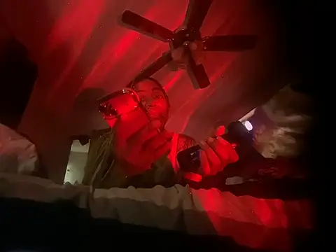 Chat XXX en directo de Heavens_NativeGuy