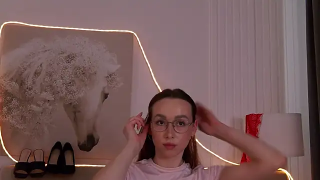 Chatroom XXX en direct de Emily_Simon