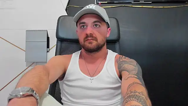 Czat XXX na żywo – JamesMyerss