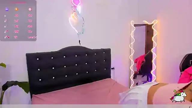 Chatroom XXX en direct de LINDSAY_TAY