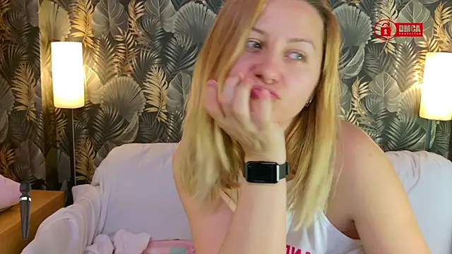 BigBoobsARRI's Live XXX Chat