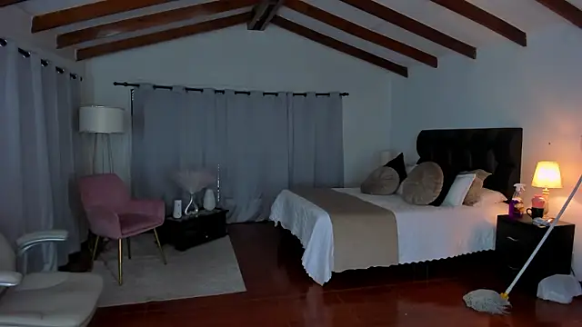 Živý XXX chat karla_hill_28