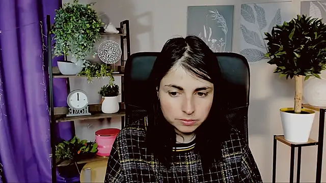 دردشة MartaEdams الجنسية المباشرة