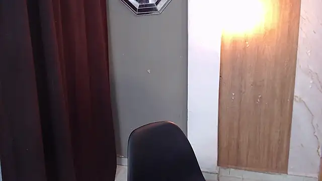 honeymoon_12 即時 XXX 聊天