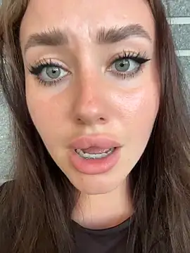 Živý XXX chat KiraSunshine