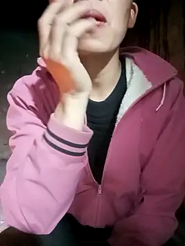 Andrea-688 即時 XXX 聊天