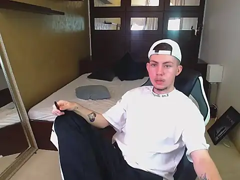 KrewVaughn – Kamerová šou