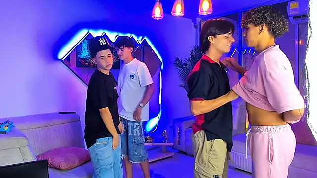 Houseofwarriosのウェブカメラショー