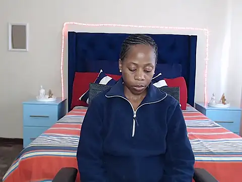 Онлайн чат XXX QUEENMANDYY